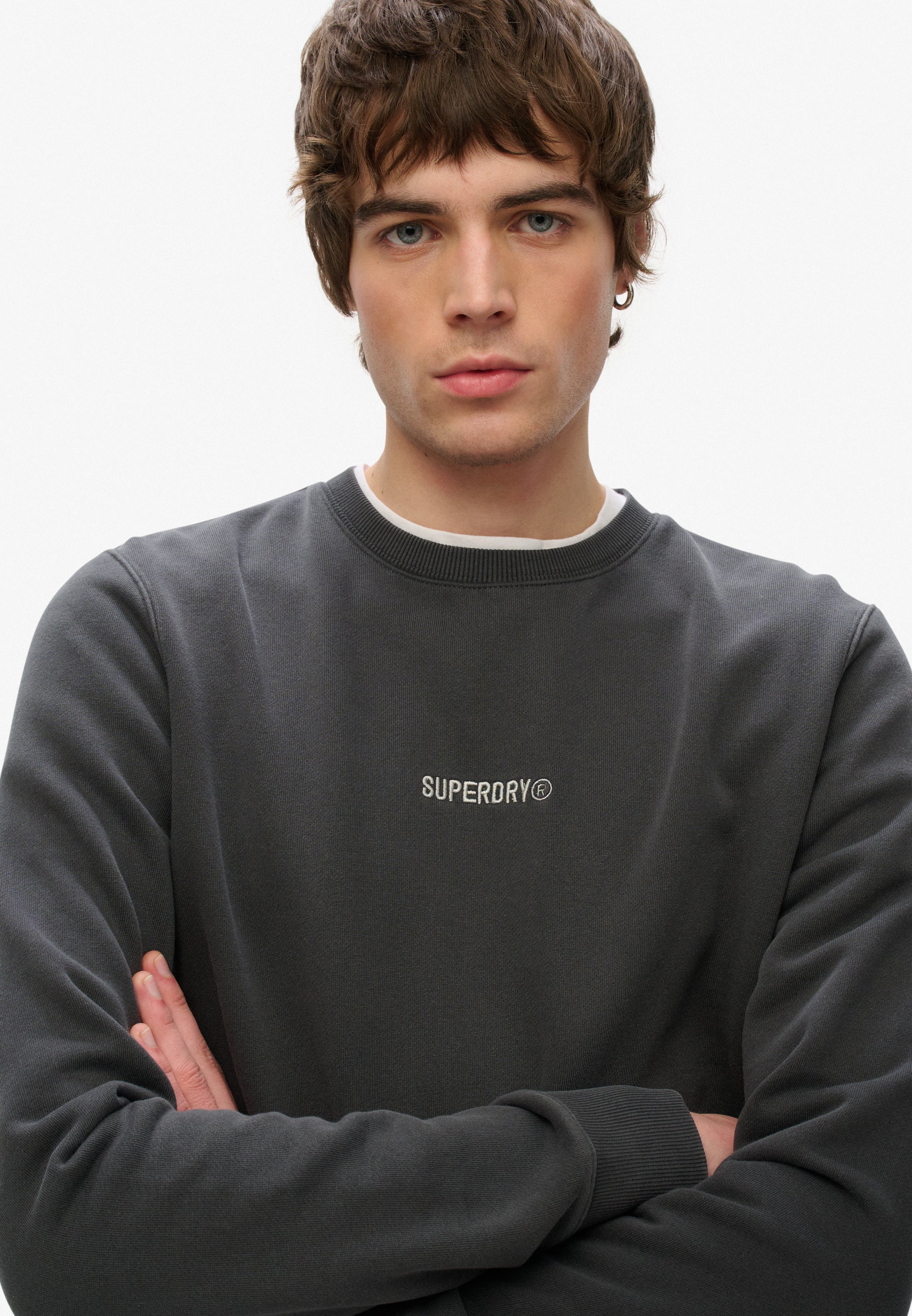 Micro Logo Crew in Washed Black