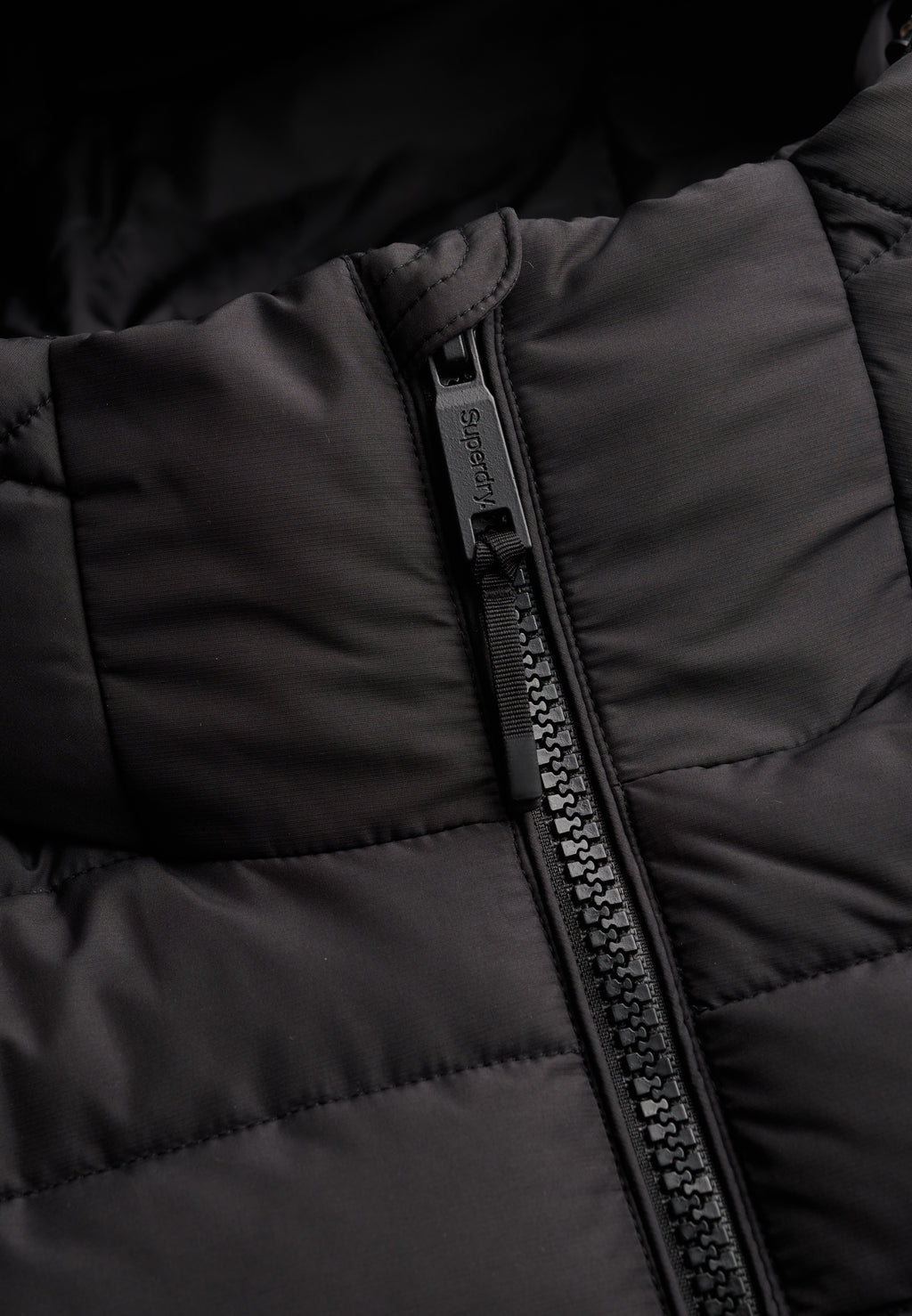 Hooded Fuji Midweight Padded Jacket