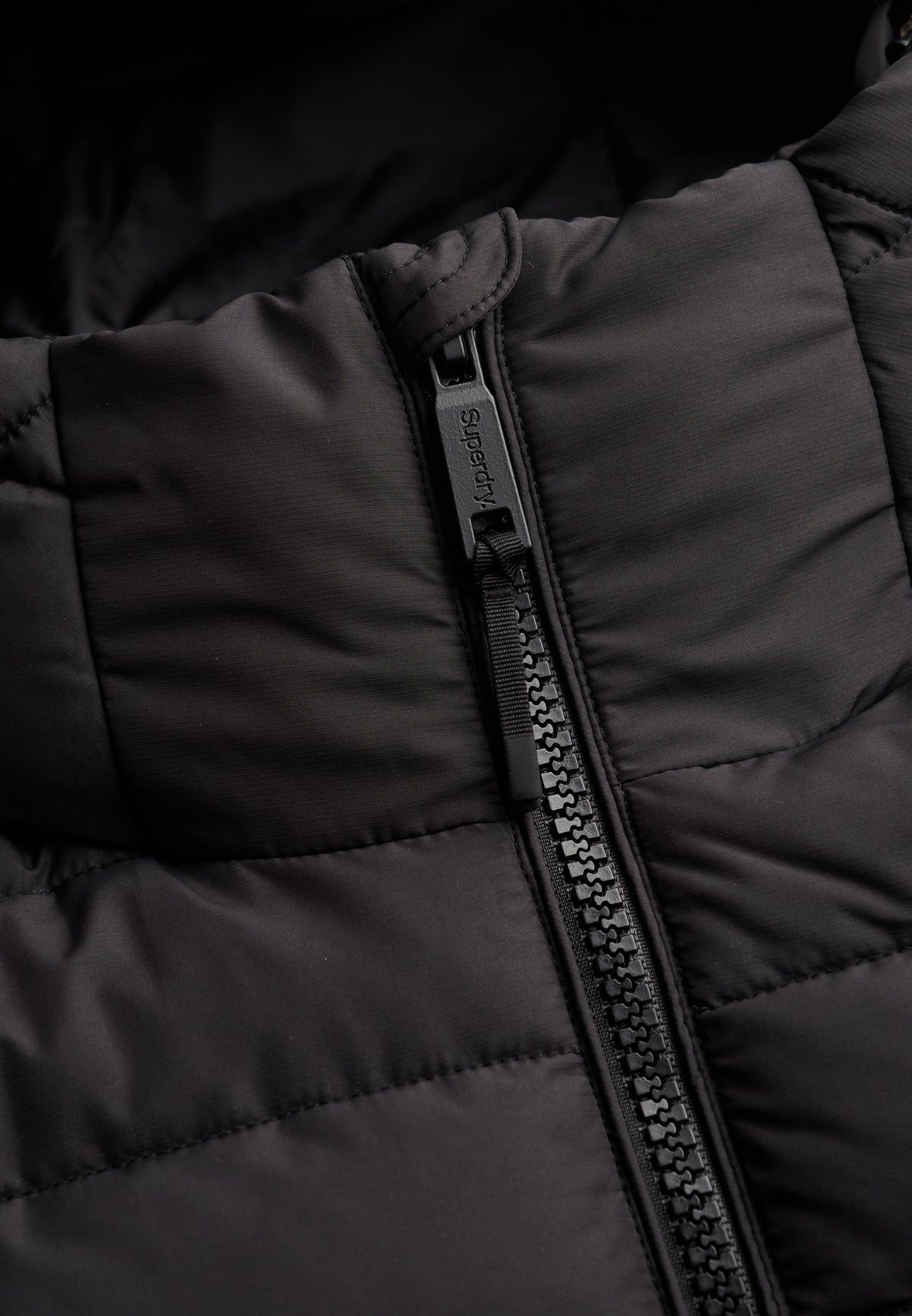 Hooded Fuji Midweight Padded Jacket