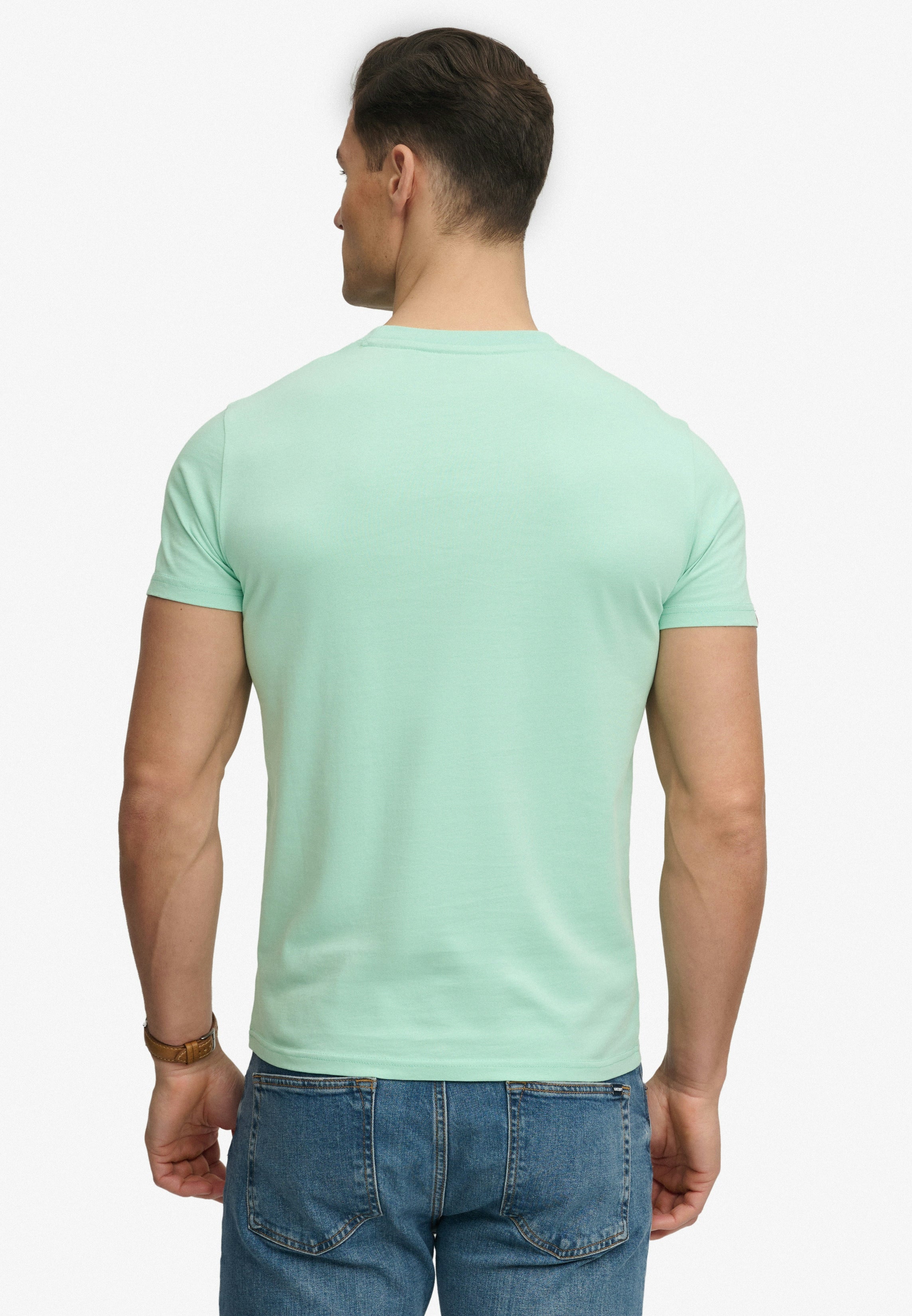 Essential Logo T-Shirt