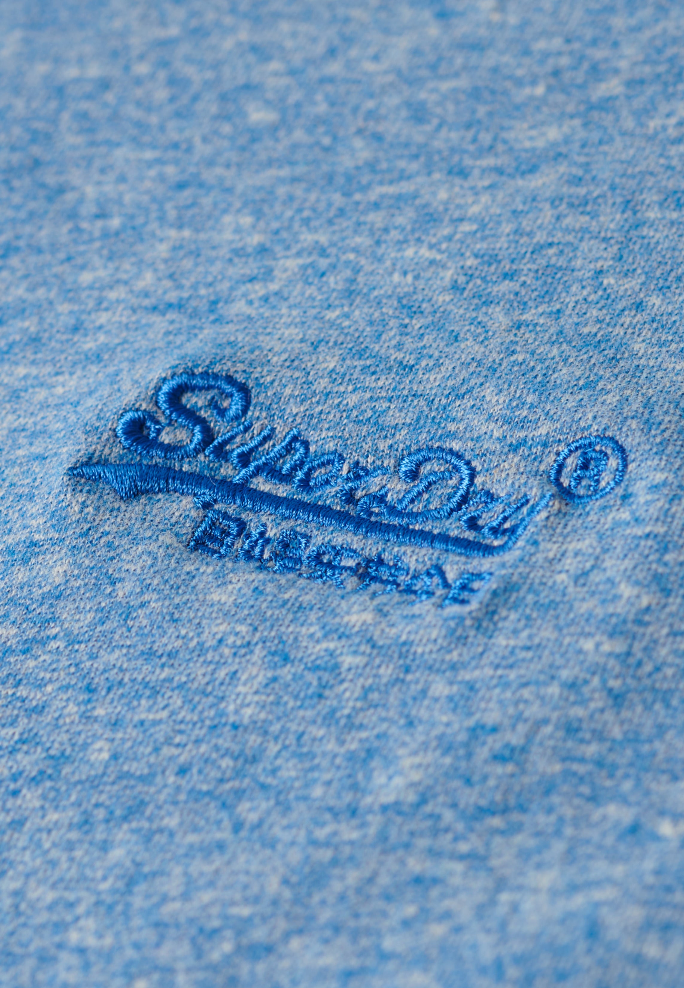Essential Logo T-Shirt