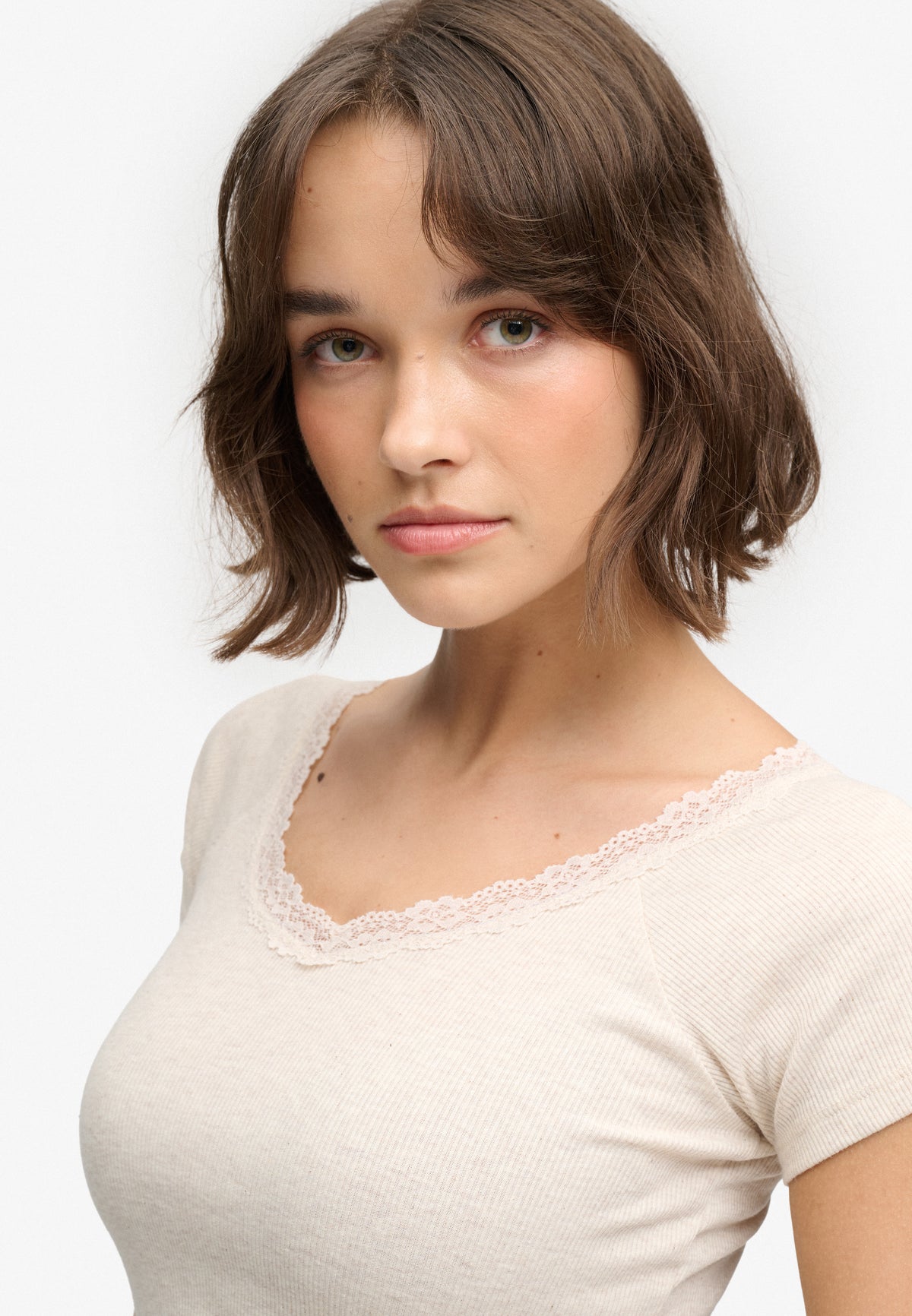 Athletic Essential Lace Trim V-Neck T-Shirt
