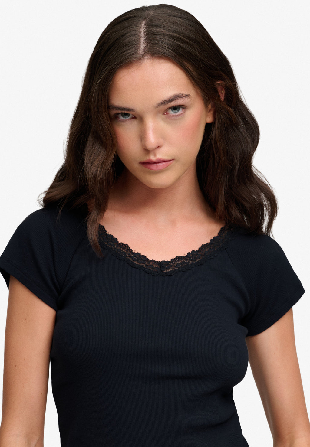 Athletic Essential Lace Trim V-Neck T-Shirt