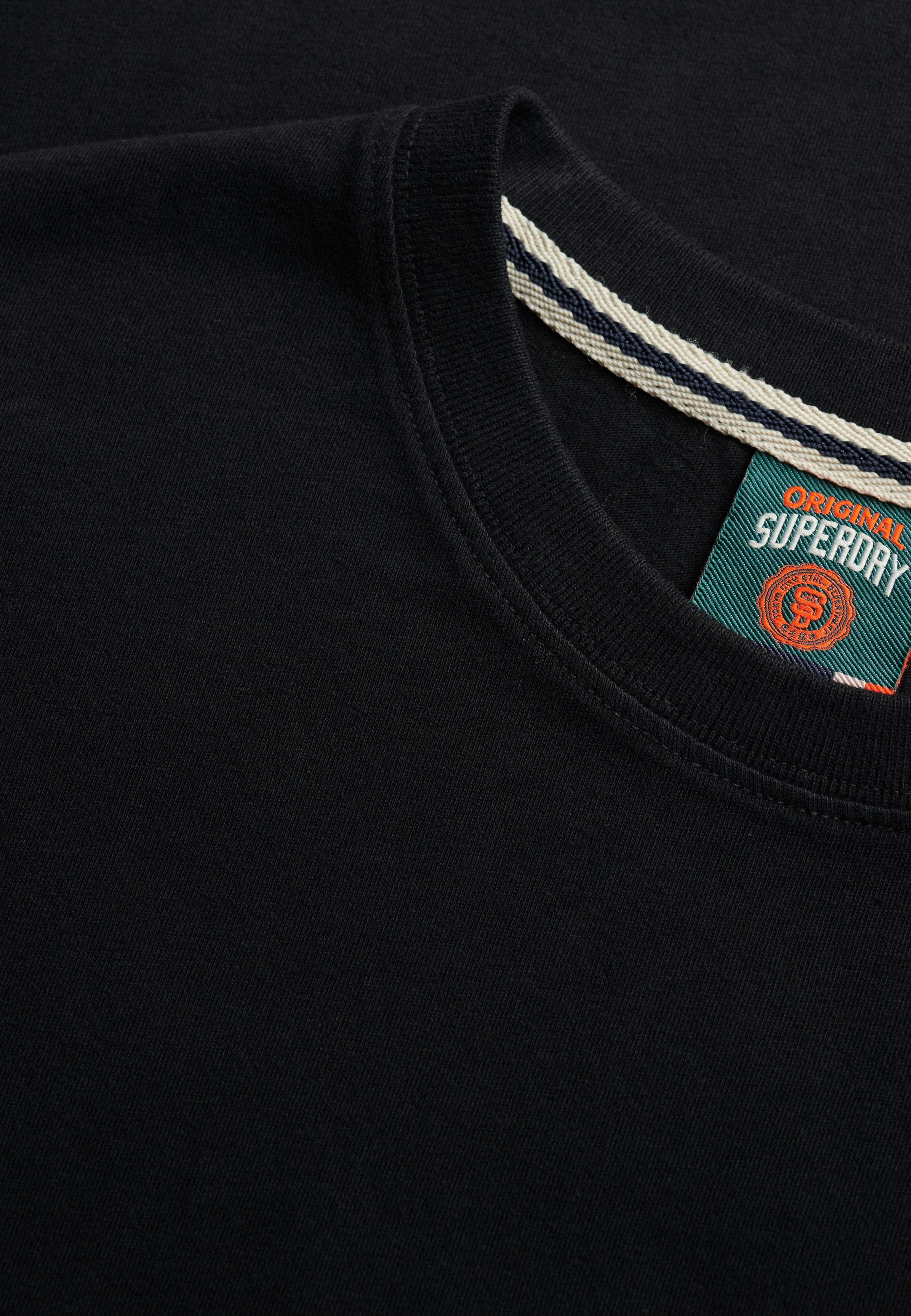 Essential Contrast Embroidered T-Shirt