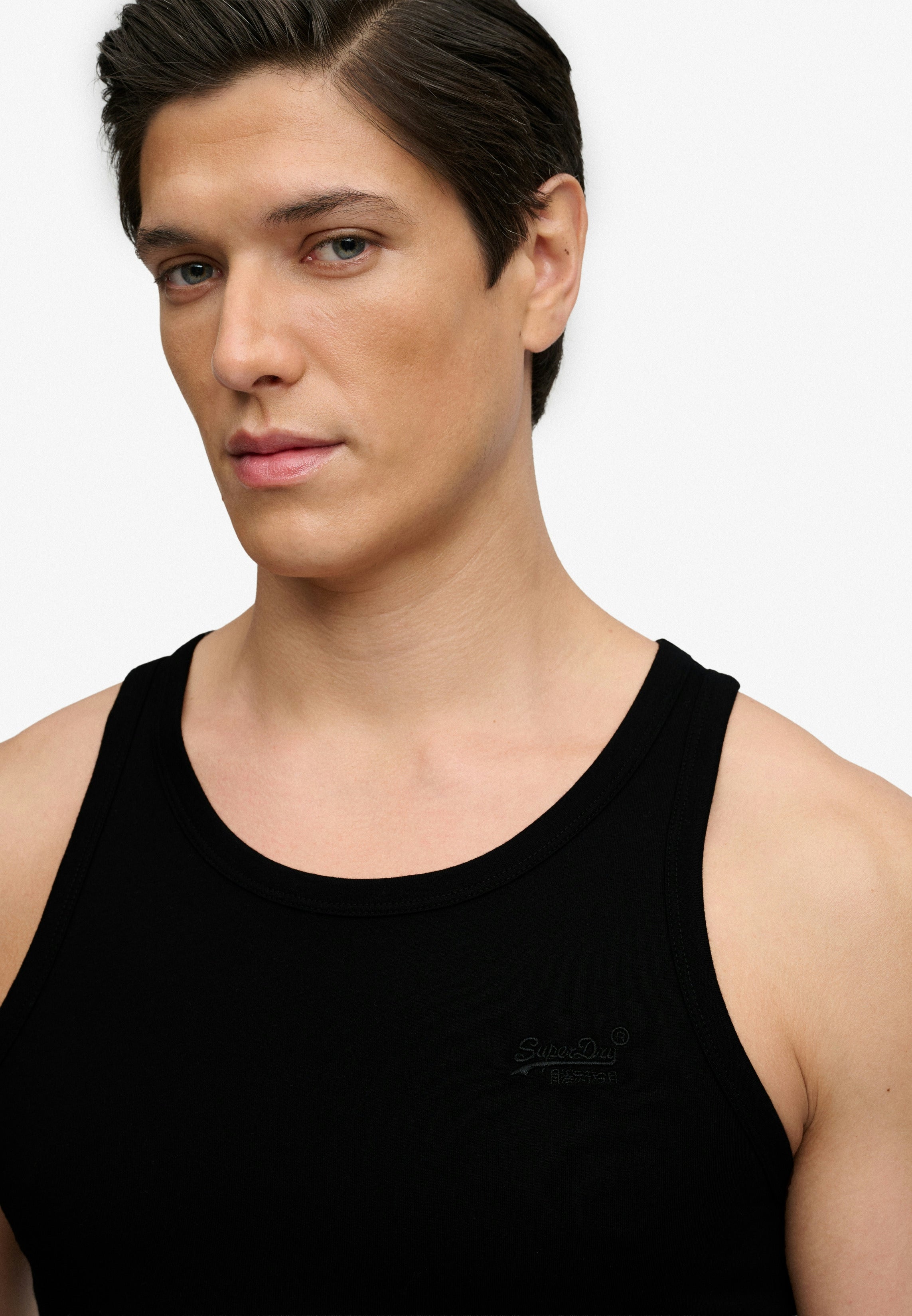 Unbrushed Essential Logo Vest