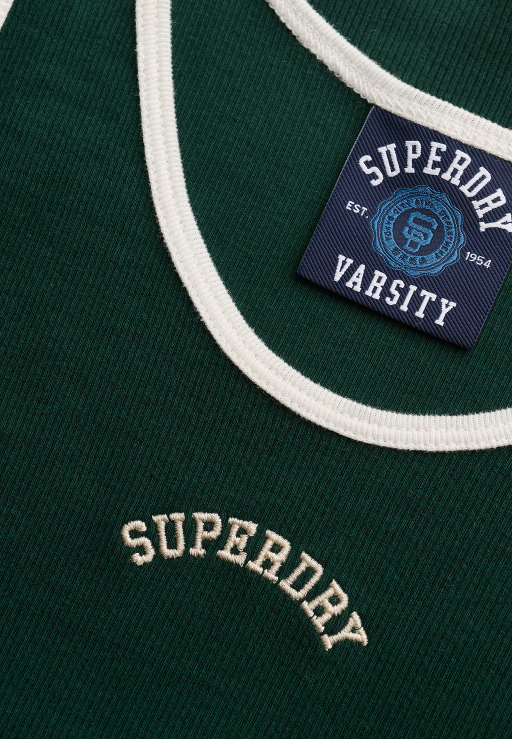 Essential Logo Scoop Vest