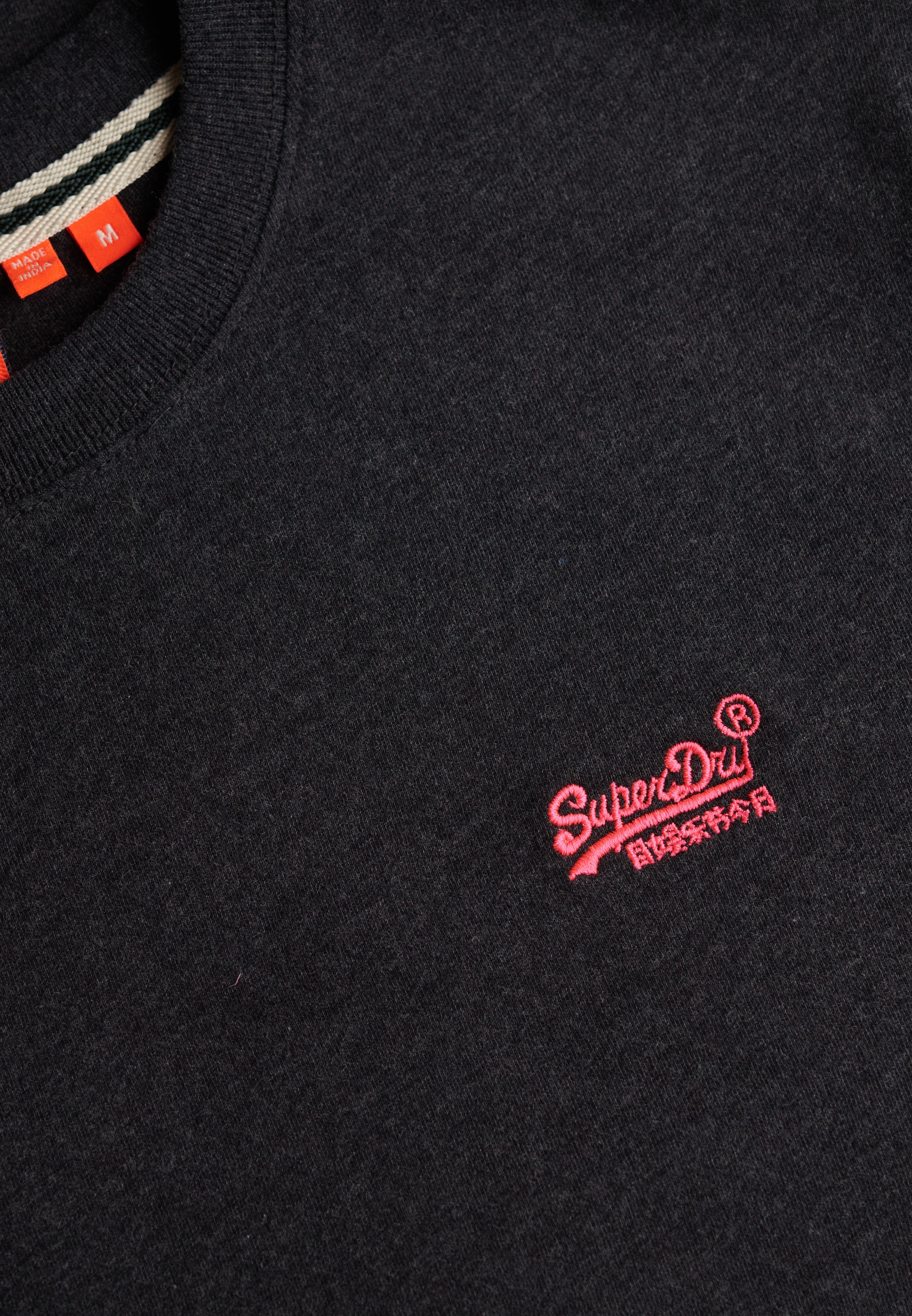 Essential Logo T-Shirt