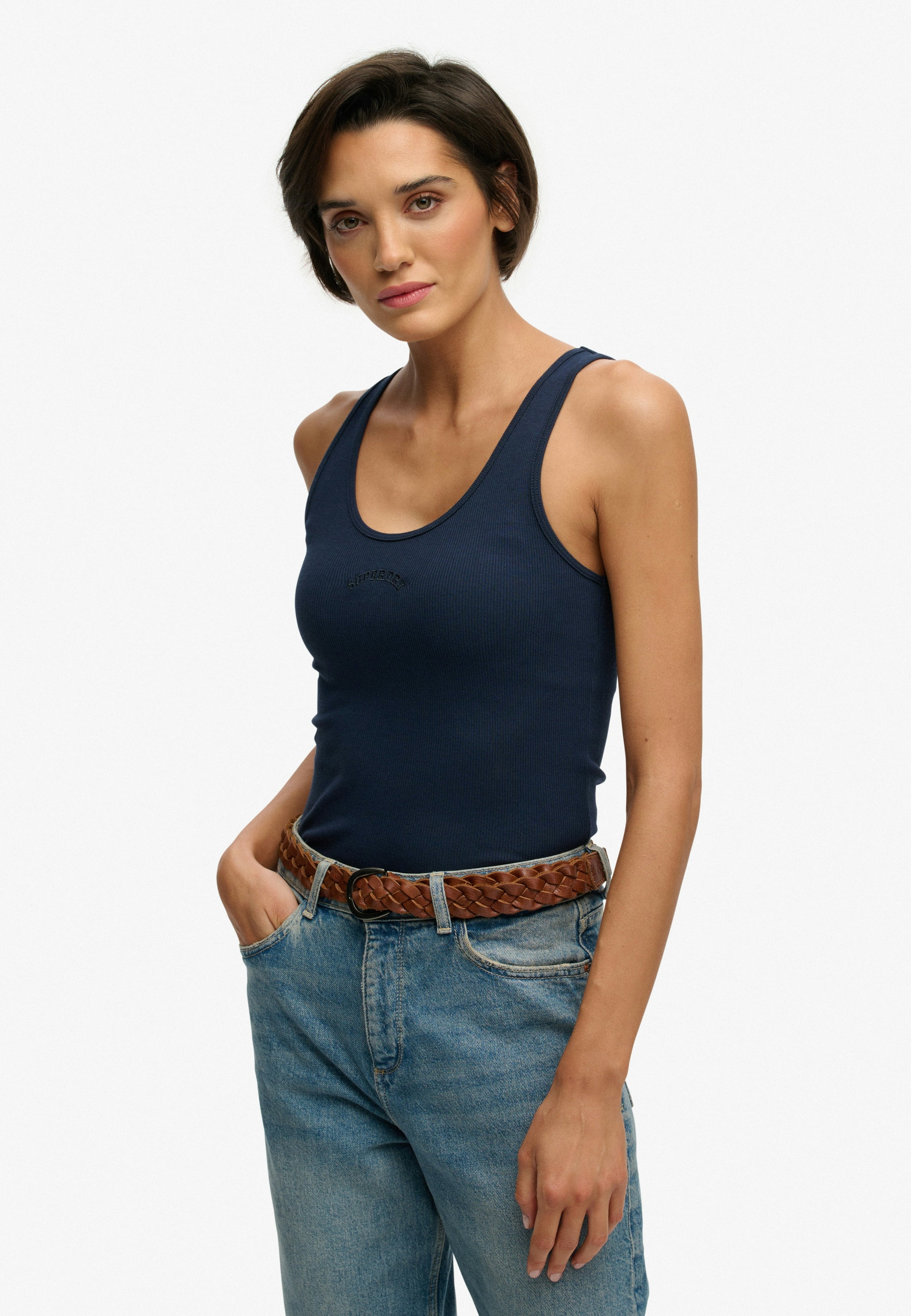 Essential Logo Scoop Vest